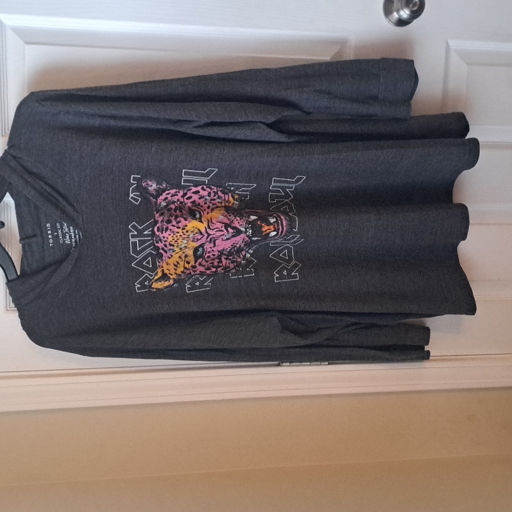Torrid Rock 'N Roll Soul Long Sleeved Hooded T-shirt 5x